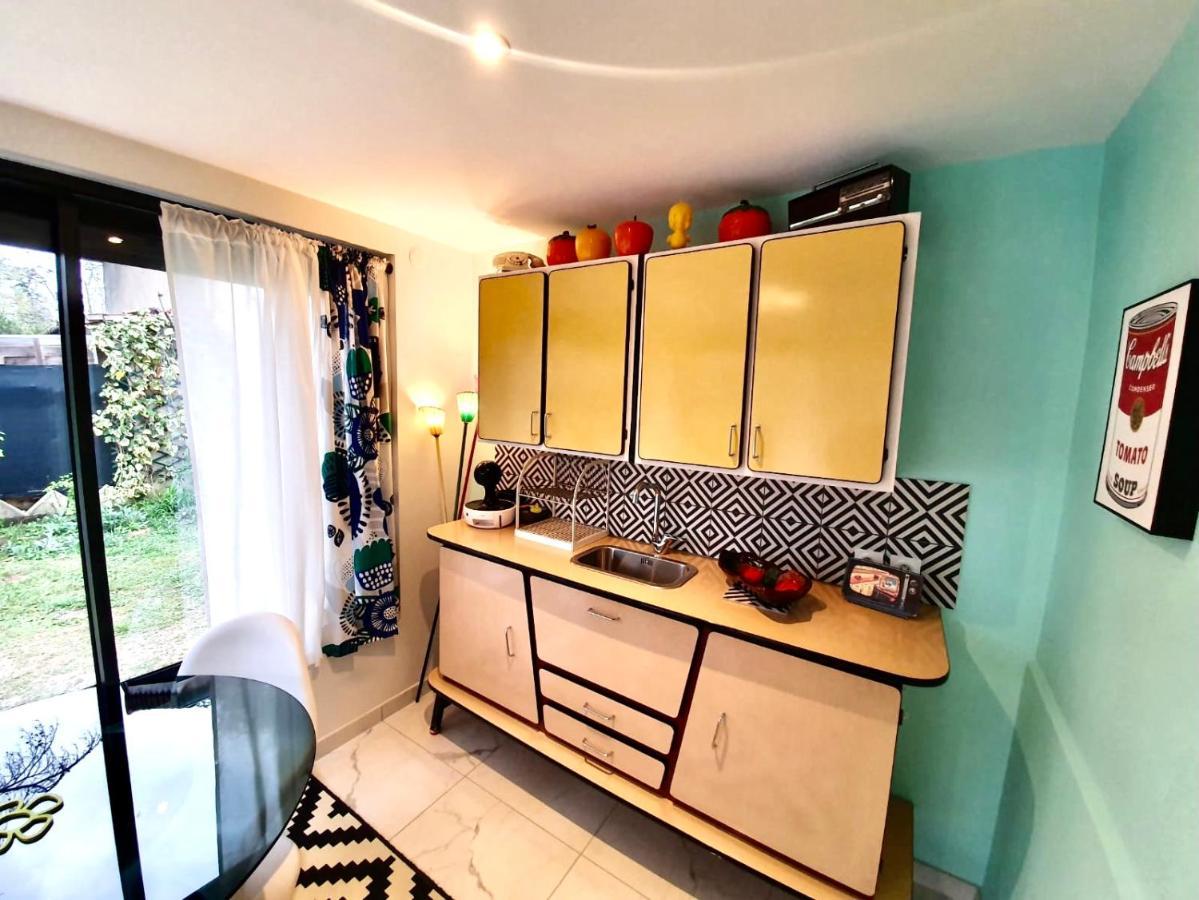 La Maison Pop Appartement Meuble Independant Avec Jardin Romans-sur-Isère المظهر الخارجي الصورة