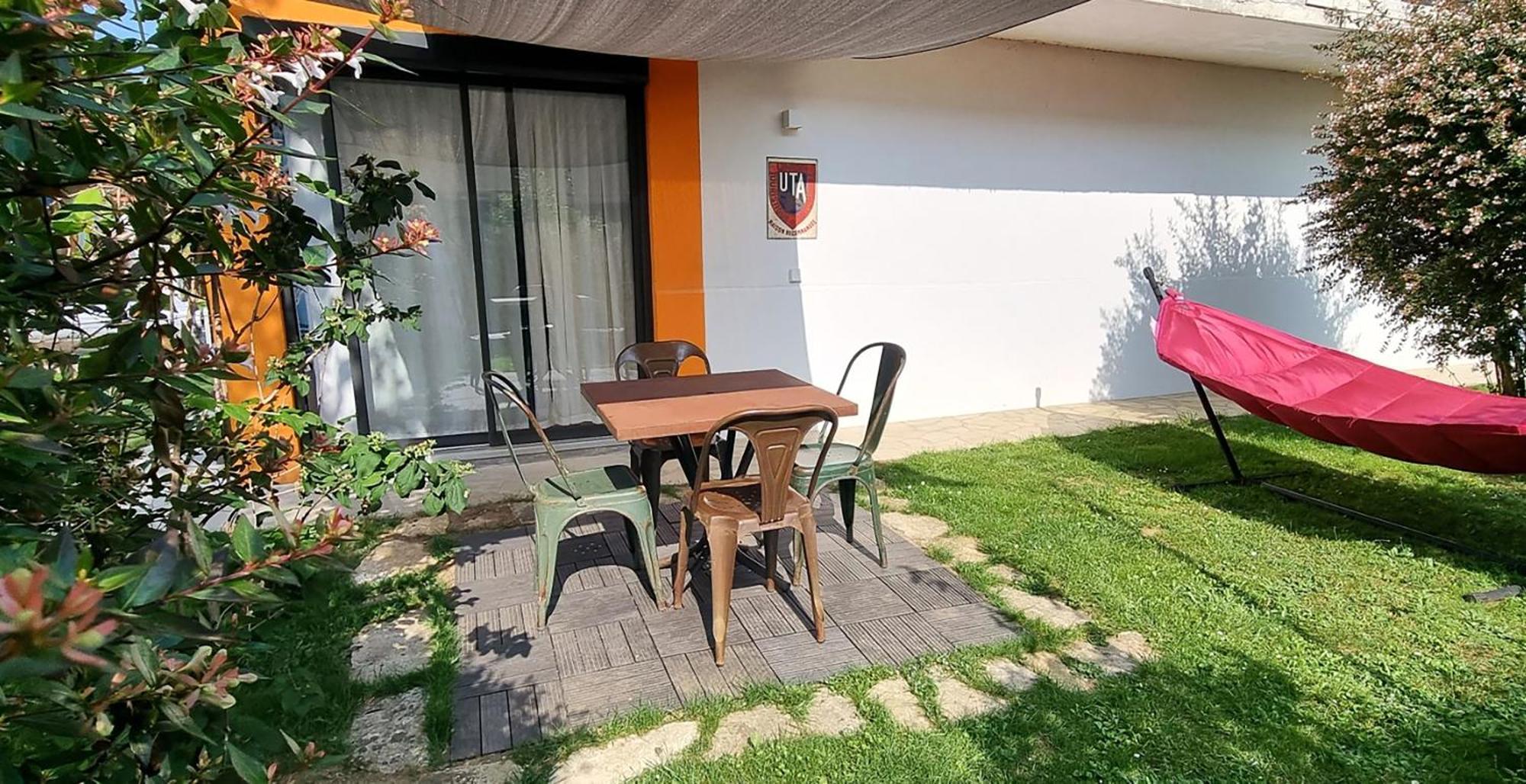 La Maison Pop Appartement Meuble Independant Avec Jardin Romans-sur-Isère المظهر الخارجي الصورة